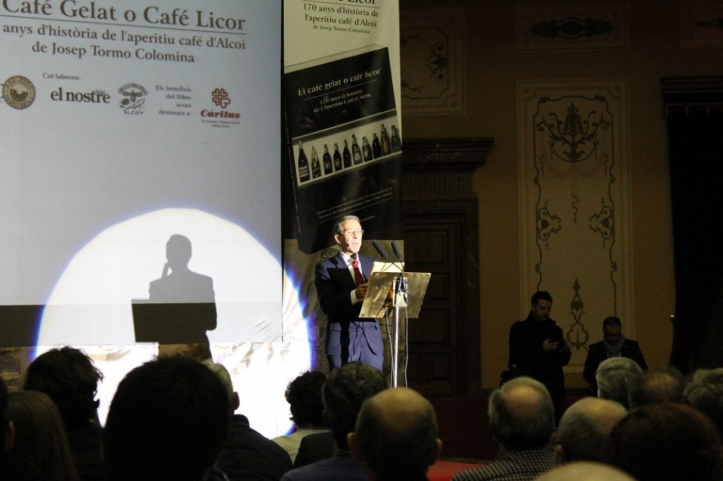 Presentación libro Café Licor de Tormo / InD