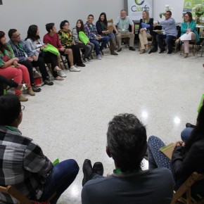 Terapia informal en el  Encuentro de Jóvenes / InD
